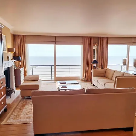 Apartment Luxurious With Sea View *